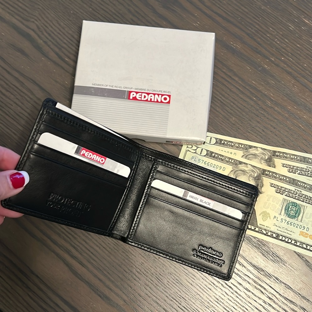 Genuine Leather Pedano Men’s Wallet NEW in Box. Black Soft as Butter Gift Giving